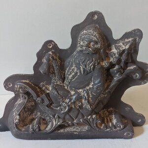 NWT Michael's Santa in Sleigh Faux Antique Baking Mold Holiday Christmas Decor